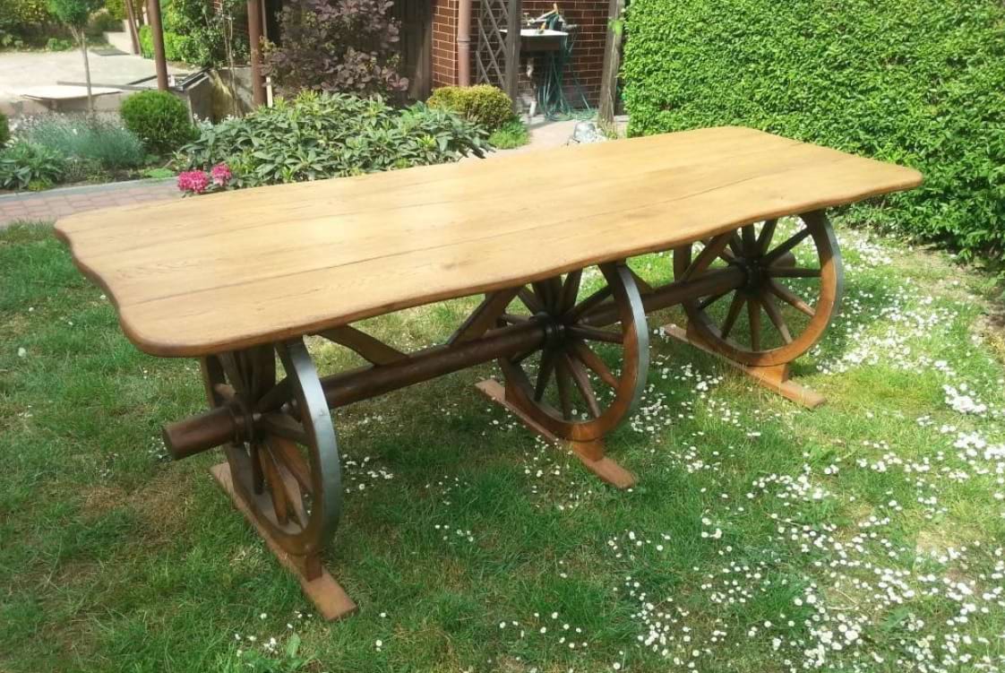 Rustikale Gartenmöbel