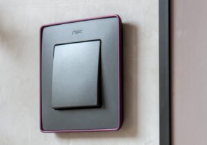 Kontakt Simon 82 Detail